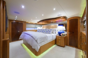 MAGIC 100ft Hatteras Yacht For Sale