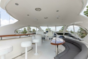 Kathleen 74ft Lazzara Yachts Yacht For Sale