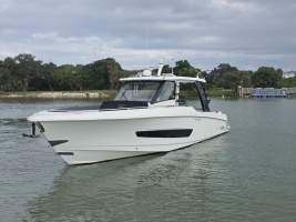 BFT 42ft Boston Whaler Yacht For Sale