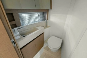2022 Prestige 590 Flybridge thumbnail 42