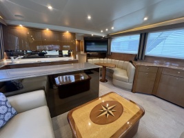 Viking 52 LET IT RAIN - Salon/Galley