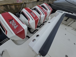 BFT 42ft Boston Whaler Yacht For Sale