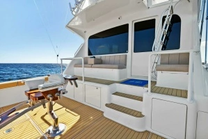 2002 Viking 65 Convertible thumbnail 6