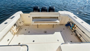 HAMMERHEAD II 34ft Boston Whaler Yacht For Sale