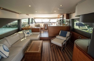 OVATION 60ft Hatteras Yacht For Sale