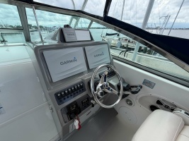 SEAQUEL 29ft Robalo Yacht For Sale