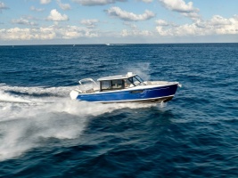 MJM Yachts 3 Profile