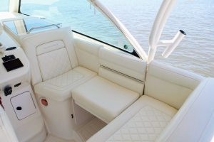TRIPLE NET 37ft Grady White Yacht For Sale