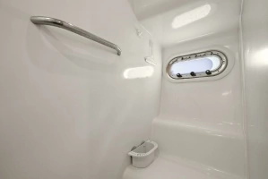 2007 Tiara Yachts 4300 Sovran thumbnail 29