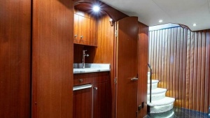 Magnum Ride 100ft Hatteras Yacht For Sale
