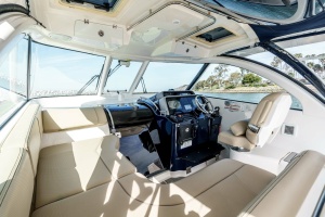TAG TEAM 38ft Pursuit Yacht For Sale
