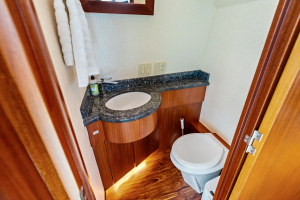 FIRTH S CHASM 77ft Hatteras Yacht For Sale