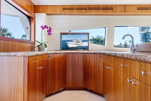 GRIFFIN 80ft Hatteras Yacht For Sale