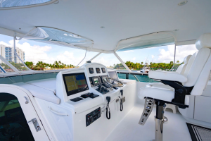 LADY BELLA 64ft Hatteras Yacht For Sale