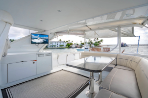 LADY BELLA 64ft Hatteras Yacht For Sale