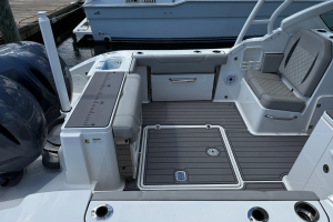 Luna Sea 26ft Pursuit Yacht For Sale