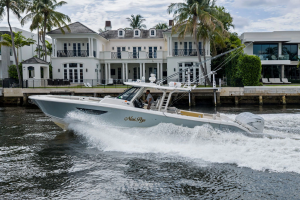 NINIPOP 42ft Pursuit Yacht For Sale