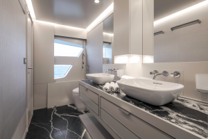 NUMARINE 32XP 105ft Numarine Yacht For Sale