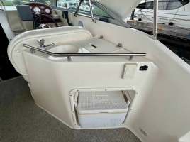 27ft Rinker Yacht For Sale