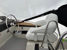32ft Carver Yacht For Sale