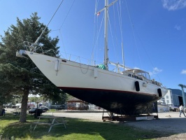 65ft Sparkman  amp  Stephens Yacht For Sale