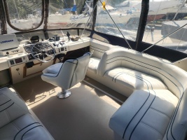 38ft Bayliner Yacht For Sale