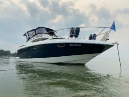 30ft Regal Yacht For Sale