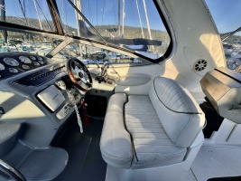 31ft Maxum Yacht For Sale