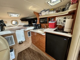 31ft Rinker Yacht For Sale
