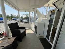 37ft Carver Yacht For Sale