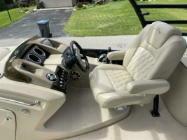 25ft Bennington Yacht For Sale