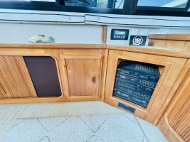 38ft Carver Yacht For Sale