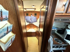 43ft Hatteras Yacht For Sale