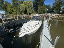 33ft Four Winns Yacht For Sale