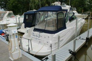 33ft Four Winns Yacht For Sale