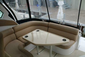 33ft Four Winns Yacht For Sale