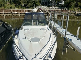 33ft Four Winns Yacht For Sale