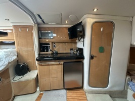 33ft Four Winns Yacht For Sale