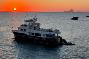 SAMSARA 100ft Custom Yacht For Sale