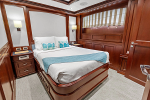 SAMSARA 100ft Custom Yacht For Sale