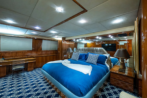 SHALIMAR 118ft Benetti Yacht For Sale