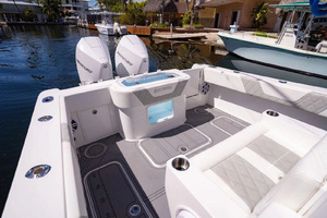 SHOWGIRL 34ft Reef Runner Yacht For Sale
