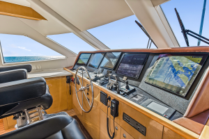 TIME 2 FLY 80ft Hatteras Yacht For Sale