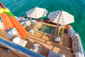 VIVACE 102ft Alpha Custom Yachts Yacht For Sale