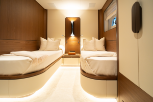 X90 FAST 90ft Extra Yachts Yacht For Sale
