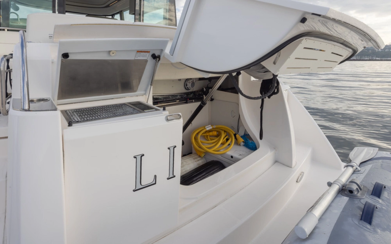 2019 Tiara Yachts C49 Coupe