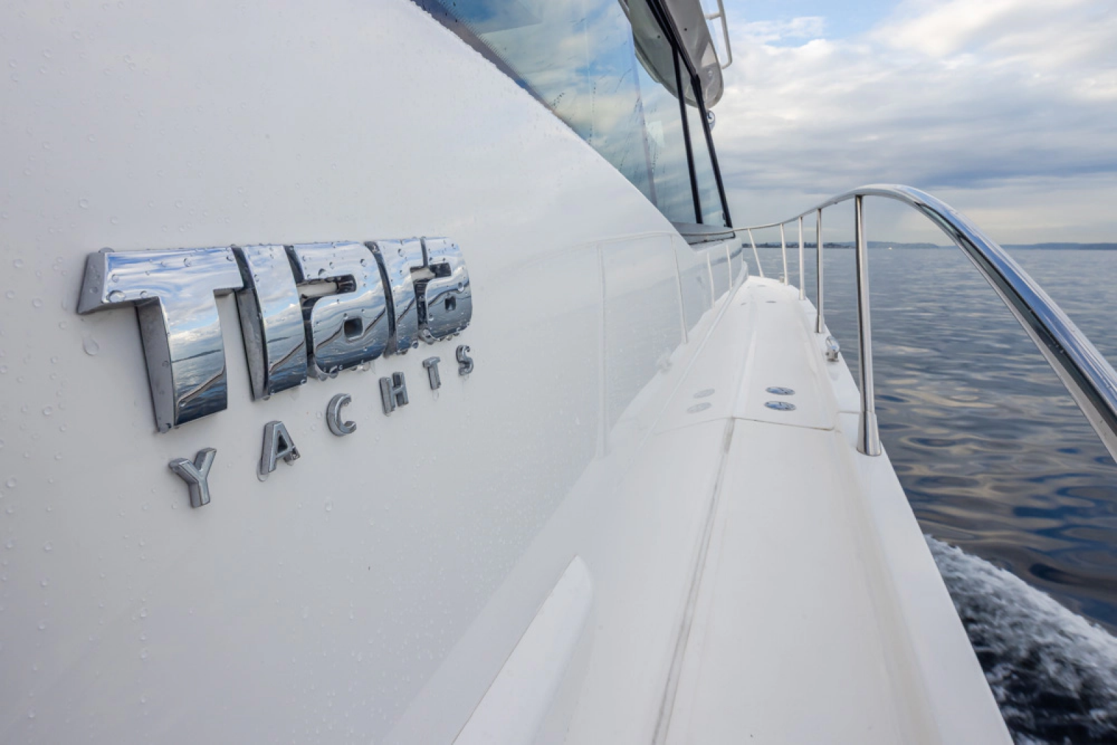 2019 Tiara Yachts C49 Coupe