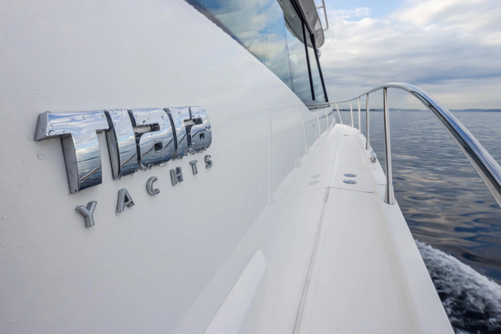 2019 Tiara Yachts C49 Coupe