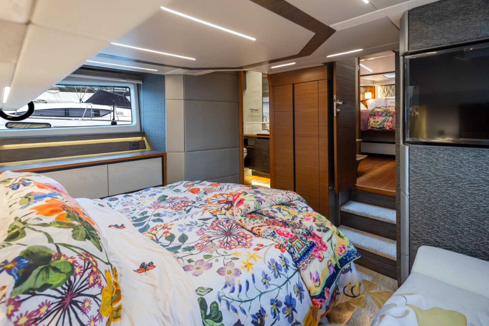 2019 Tiara Yachts C49 Coupe