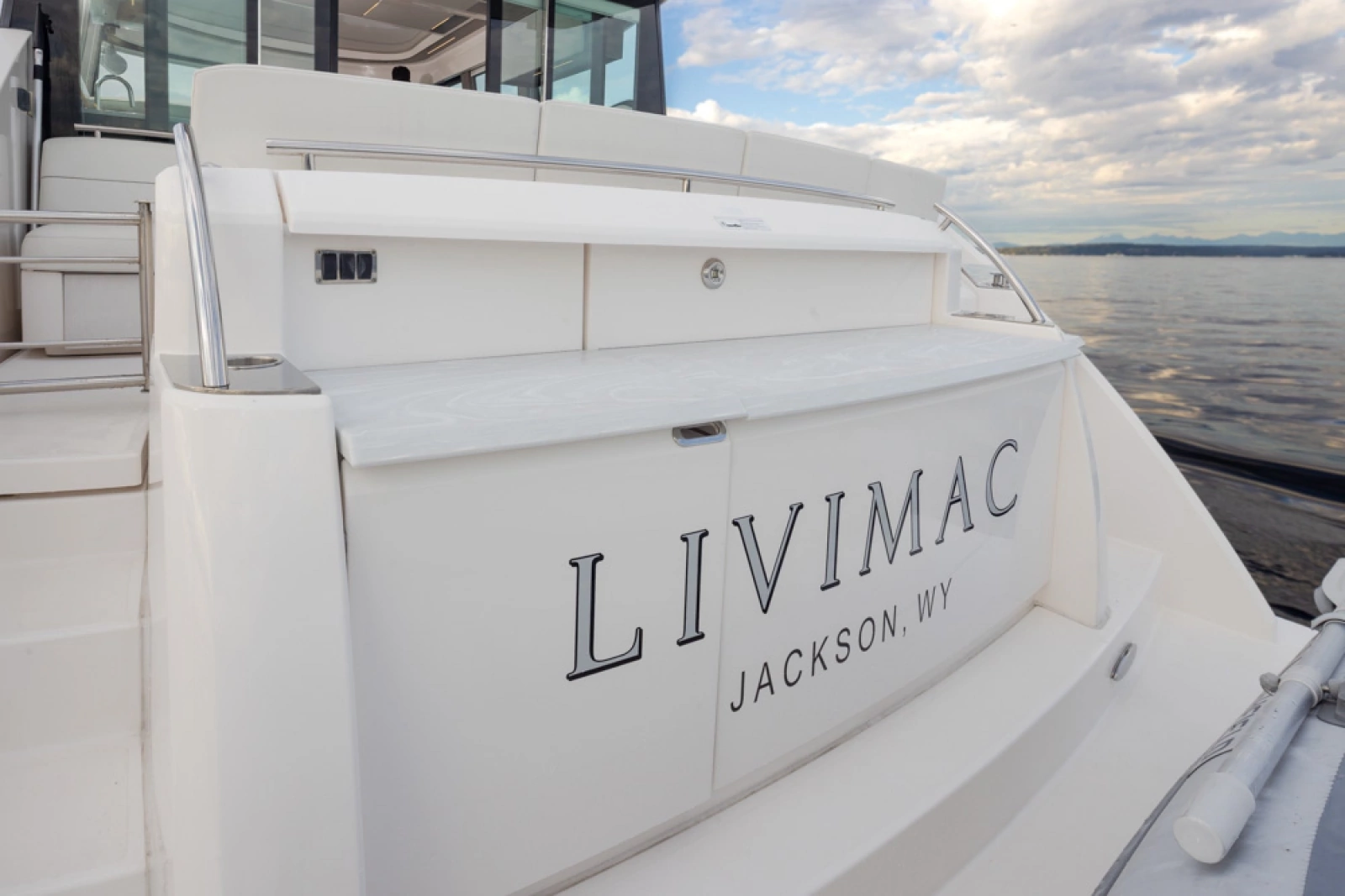 2019 Tiara Yachts C49 Coupe